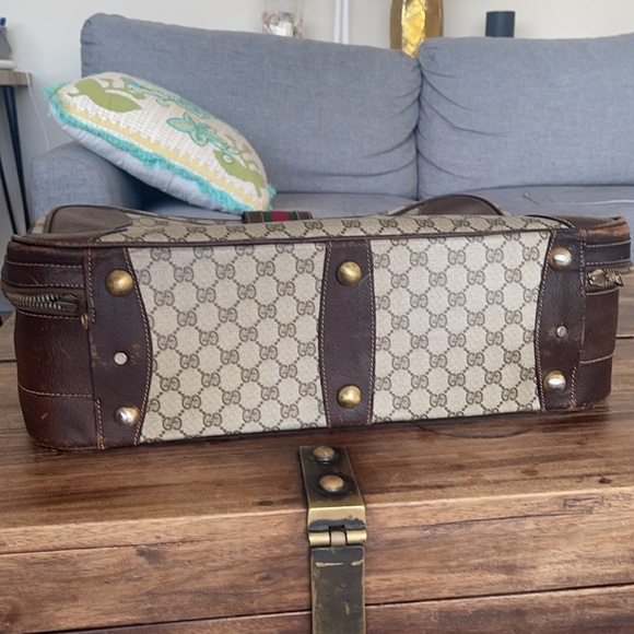 SOLD!! Authentic vintage Gucci suitcase with luggage tag - Picture 12 of 16